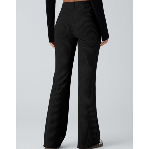 Halara Black High Waisted Side Zip Pocket Ribbed Flare Pull On Pants Size Small - Picture 7 of 10